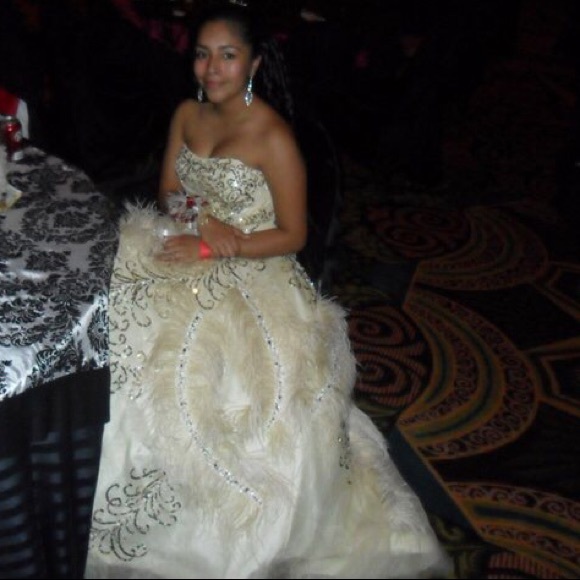 Sherri Hill Prom Dress - Picture 2 of 8